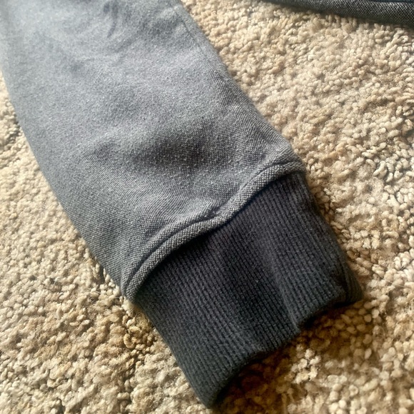 Van Heusen Quarter Zip Pullover Sweatshirt - M’s S - Picture 4 of 6